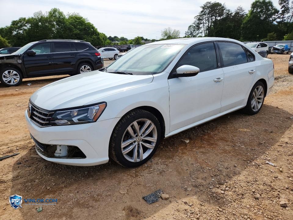 2019 VOLKSWAGEN PASSAT WOLFSBURG – Lot 52666056 auction photo
