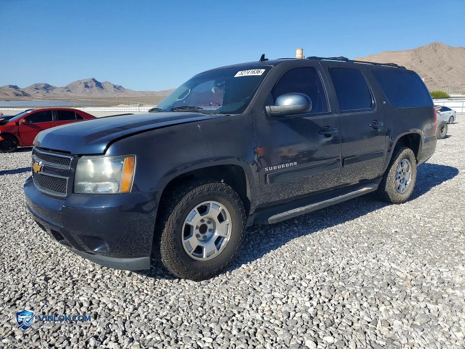 2013 CHEVROLET SUBURBAN C1500 LT – Lot 52741636 auction photo