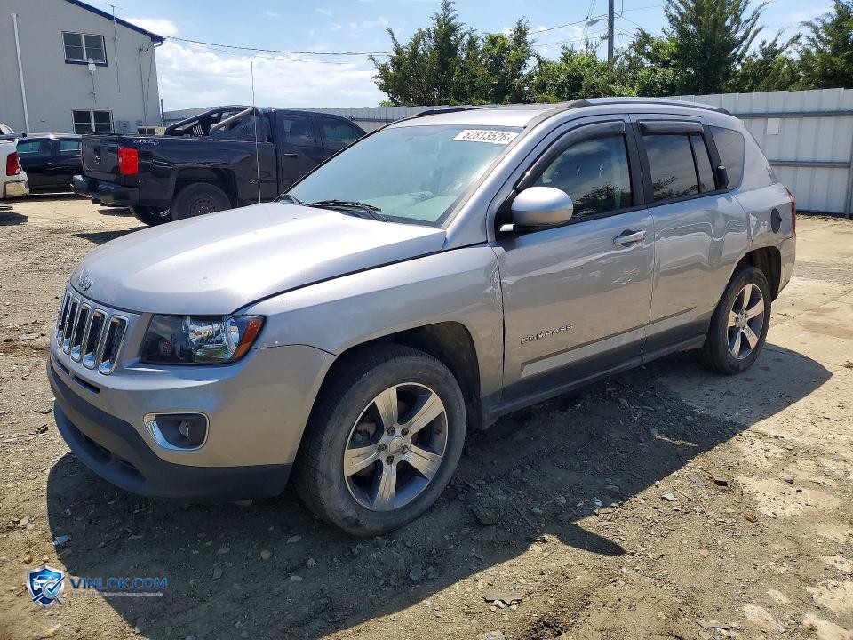 2017 JEEP COMPASS LATITUDE – Lot 52813526 auction photo