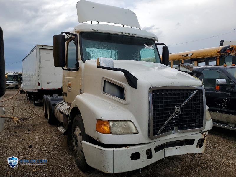 2016 VOLVO VNM SEMI TRUCK – Lot 52850796 auction photo