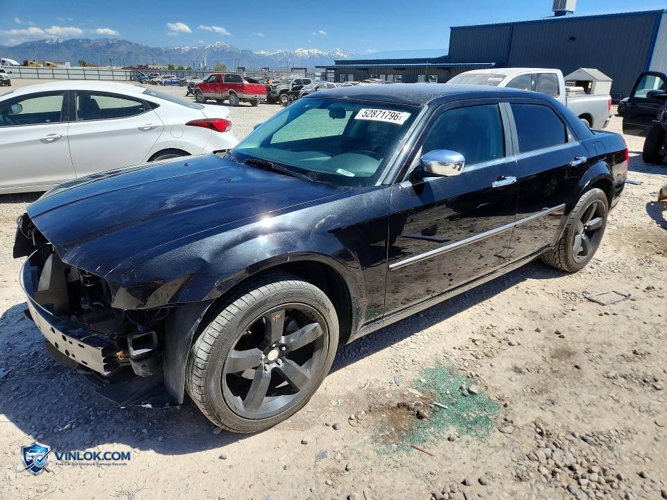 2010 CHRYSLER 300 TOURING – Lot 52871796 auction photo