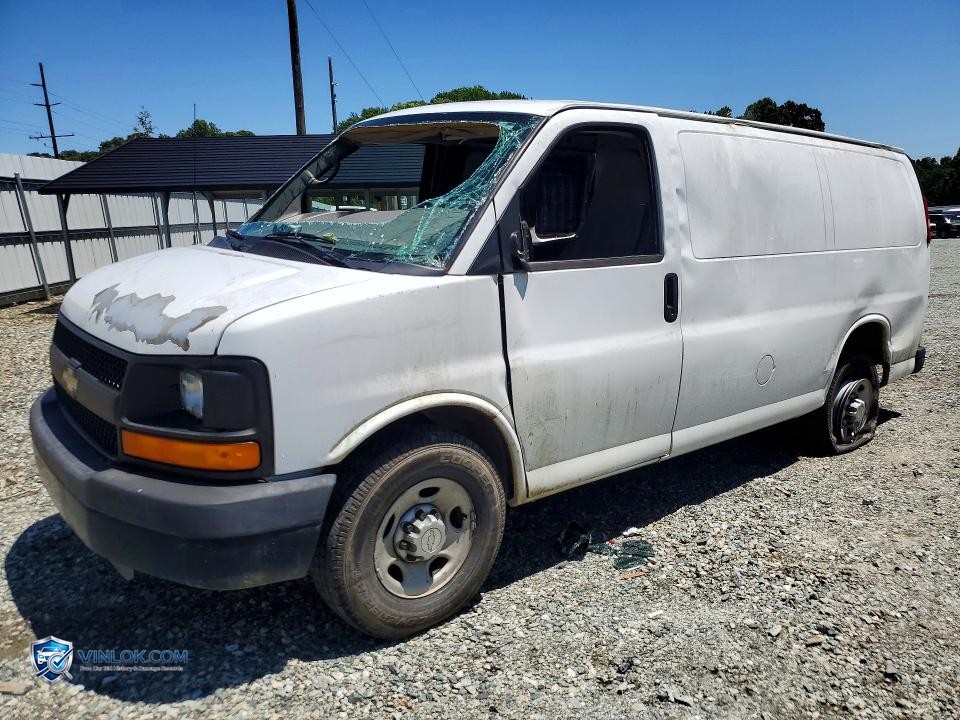 2010 CHEVROLET EXPRESS G2500 – Lot 52874076 auction photo