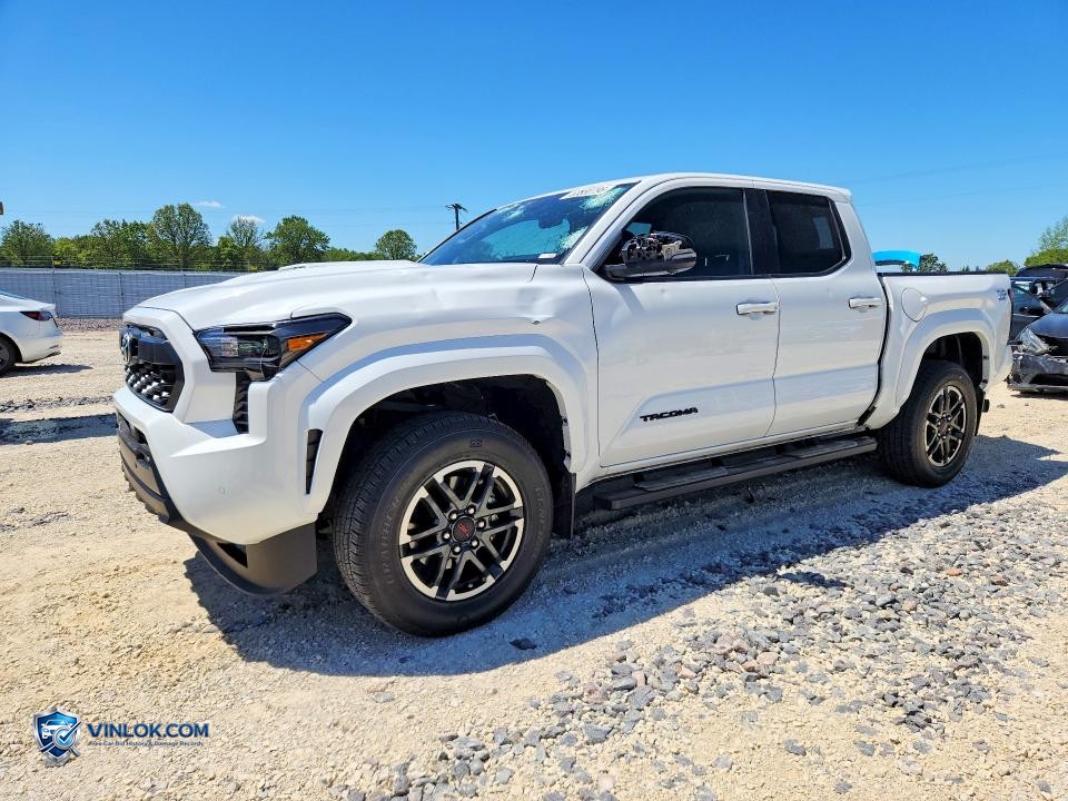 2024 TOYOTA TACOMA TRD SPORT – Lot 52880796 auction photo