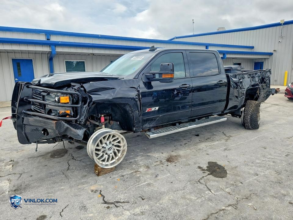 2017 CHEVROLET SILVERADO K2500 HEAVY DUTY LTZ – Lot 52896646 auction photo