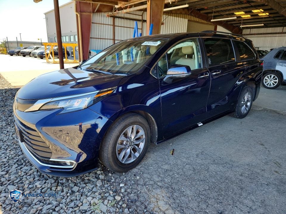 2022 TOYOTA SIENNA XLE – Lot 52912596 auction photo