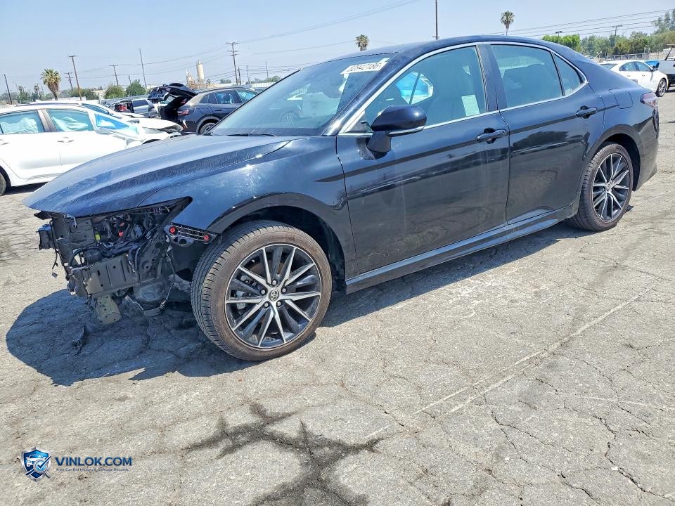 2022 TOYOTA CAMRY HYBRID SE – Lot 52942186 auction photo