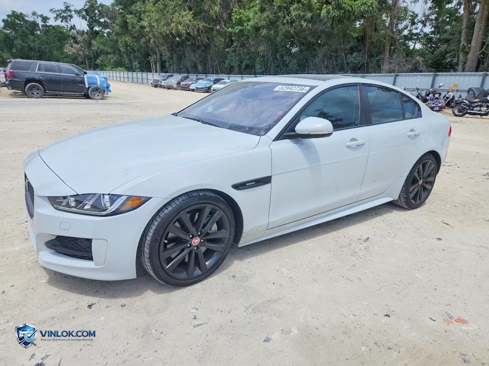 2017 JAGUAR XE R - SPORT – Lot 52942736 auction photo