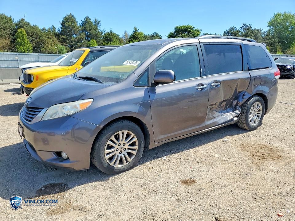 2014 TOYOTA SIENNA XLE 8-PASSENGER – Lot 52959186 auction photo