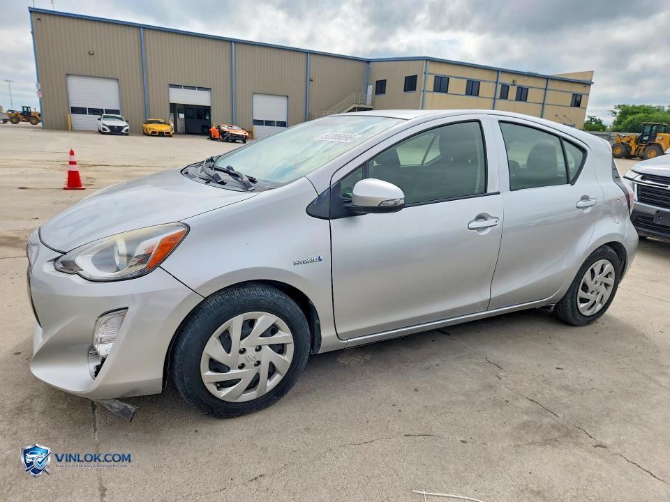 2015 TOYOTA PRIUS C THREE – Lot 53006896 auction photo