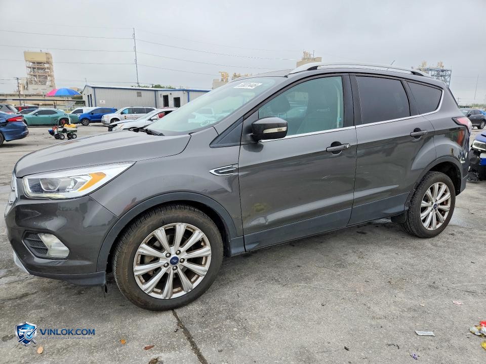 2017 FORD ESCAPE TITANIUM – Lot 53031446 auction photo