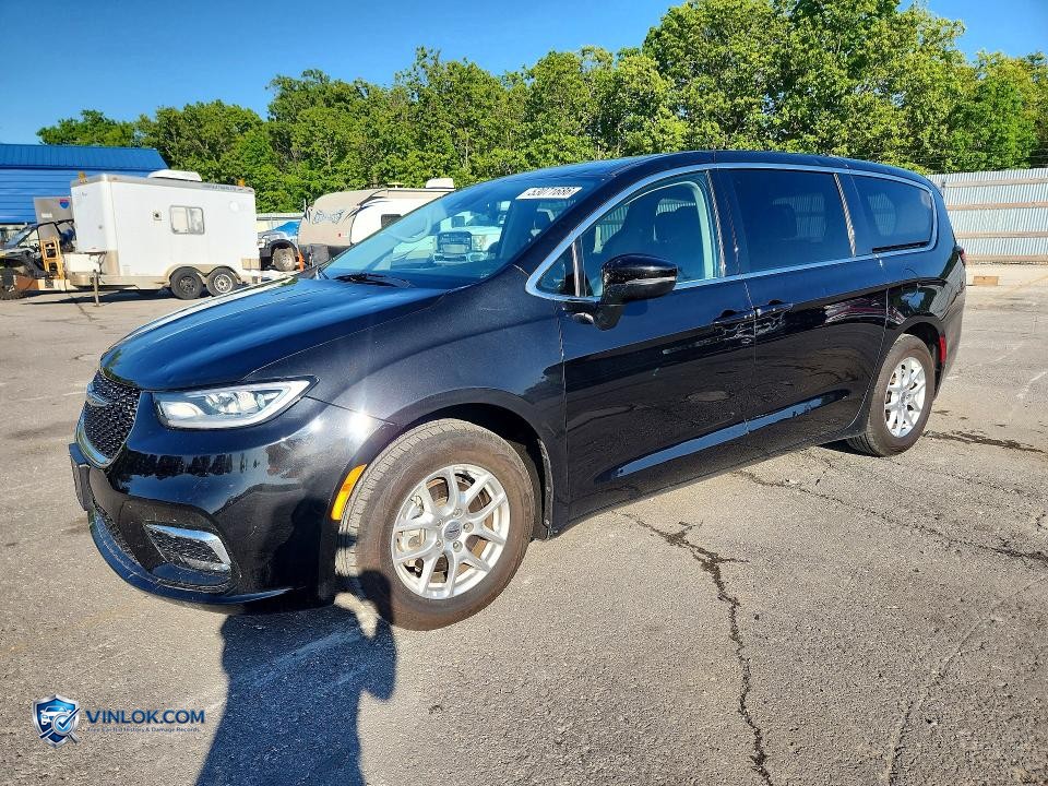 2023 CHRYSLER PACIFICA TOURING L – Lot 53071686 auction photo