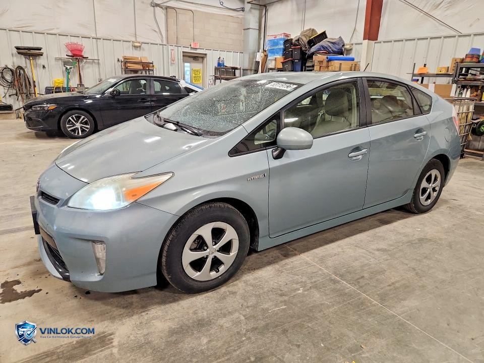 2013 TOYOTA PRIUS THREE – Lot 53119196 auction photo