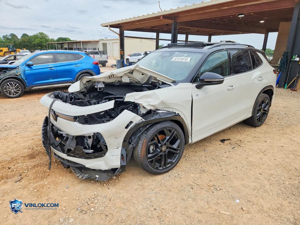 2026 VOLKSWAGEN TIGUAN SE R-LINE BLACK – Lot 53124916 auction photo