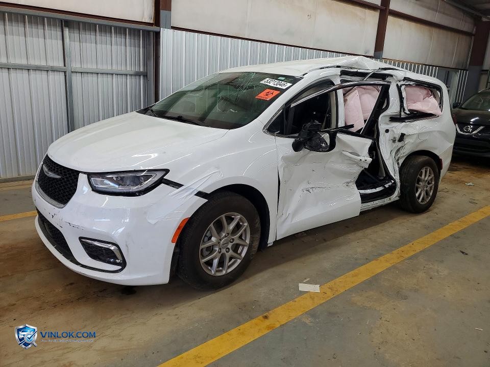 2024 CHRYSLER PACIFICA TOURING L – Lot 53213046 auction photo