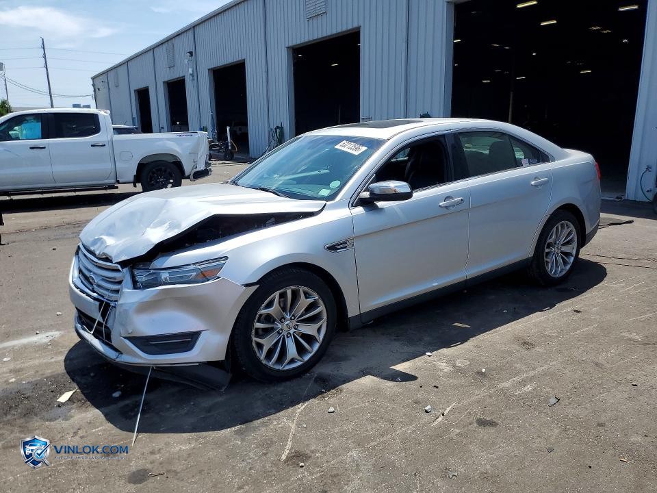 2013 FORD TAURUS LIMITED – Lot 53213596 auction photo
