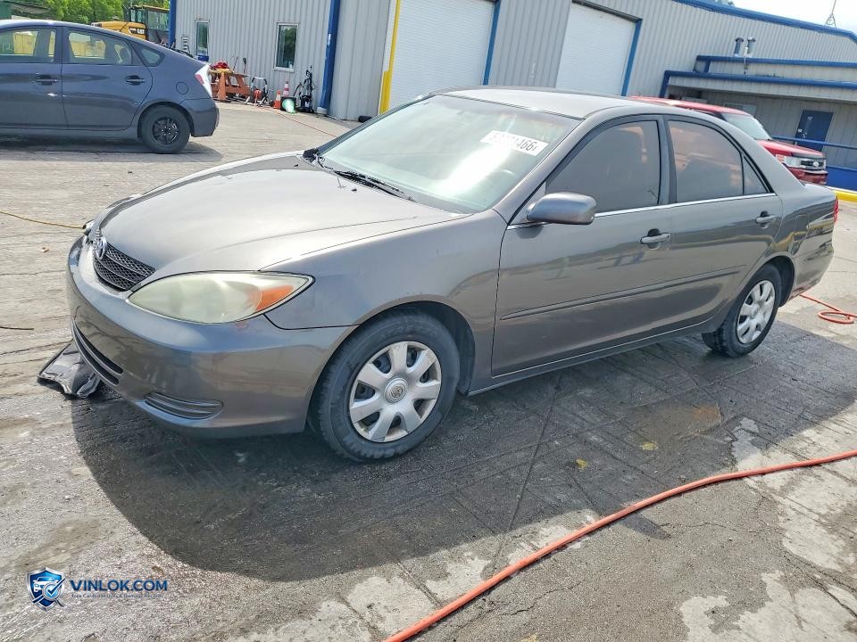 2004 TOYOTA CAMRY LE – Lot 53221466 auction photo