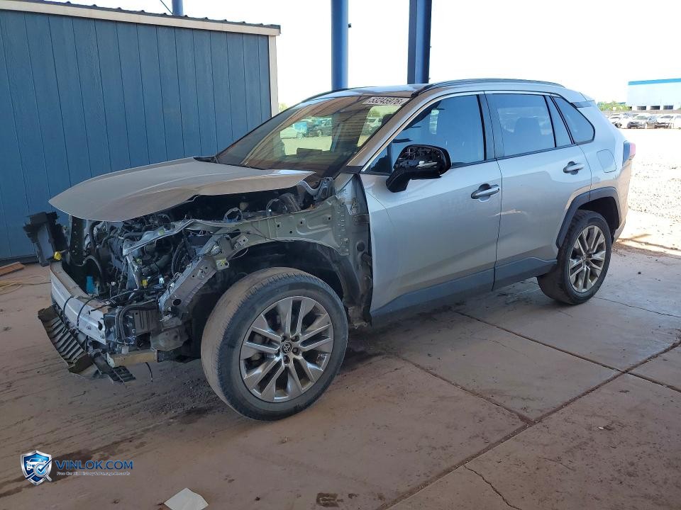 2024 TOYOTA RAV4 XLE PREMIUM – Lot 53245976 auction photo