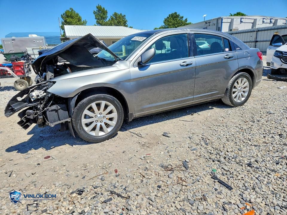 2013 CHRYSLER 200 TOURING – Lot 53251536 auction photo