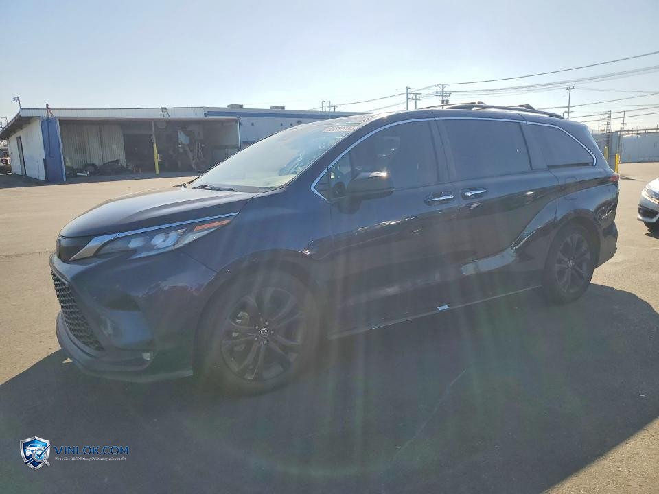 2022 TOYOTA SIENNA XSE – Lot 53262736 auction photo
