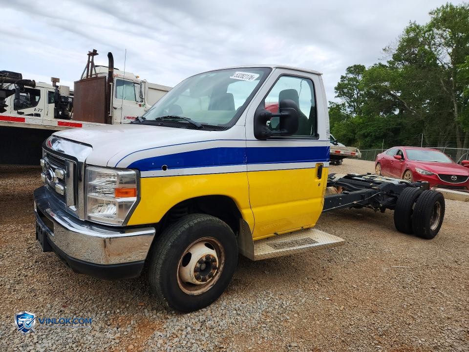 2018 FORD E450 TRUCK CAB AND CHASSIS – Lot 53282176 auction photo