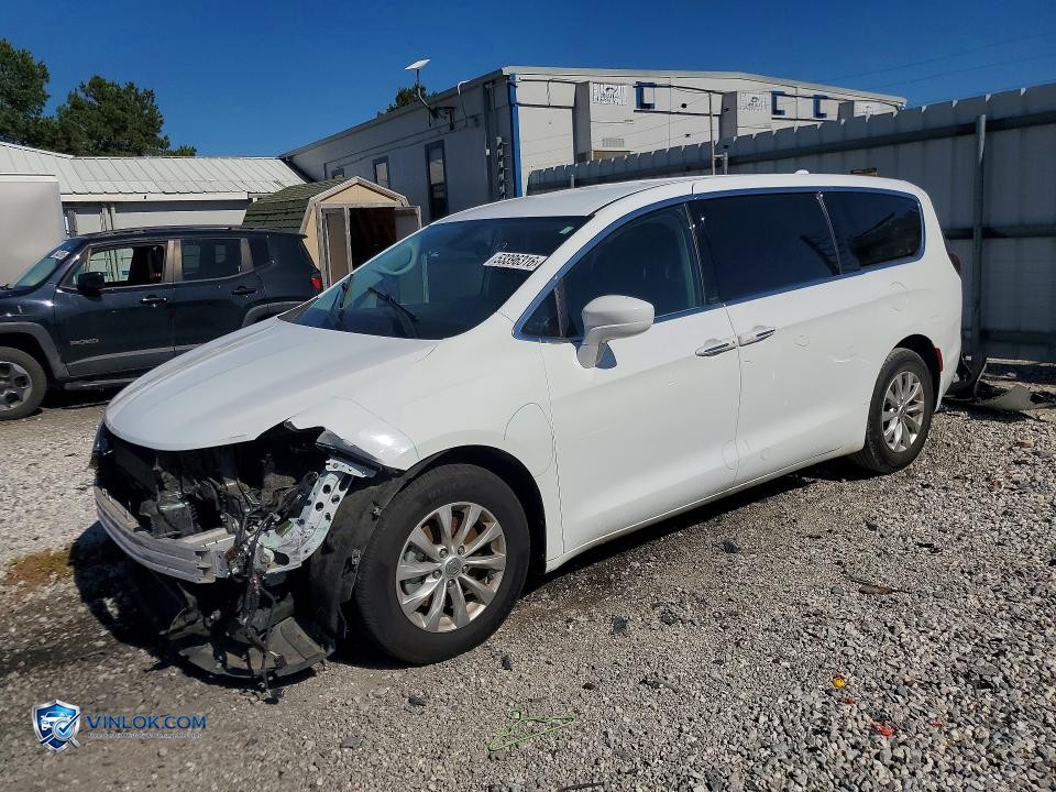 2018 CHRYSLER PACIFICA TOURING PLUS – Lot 53396316 auction photo