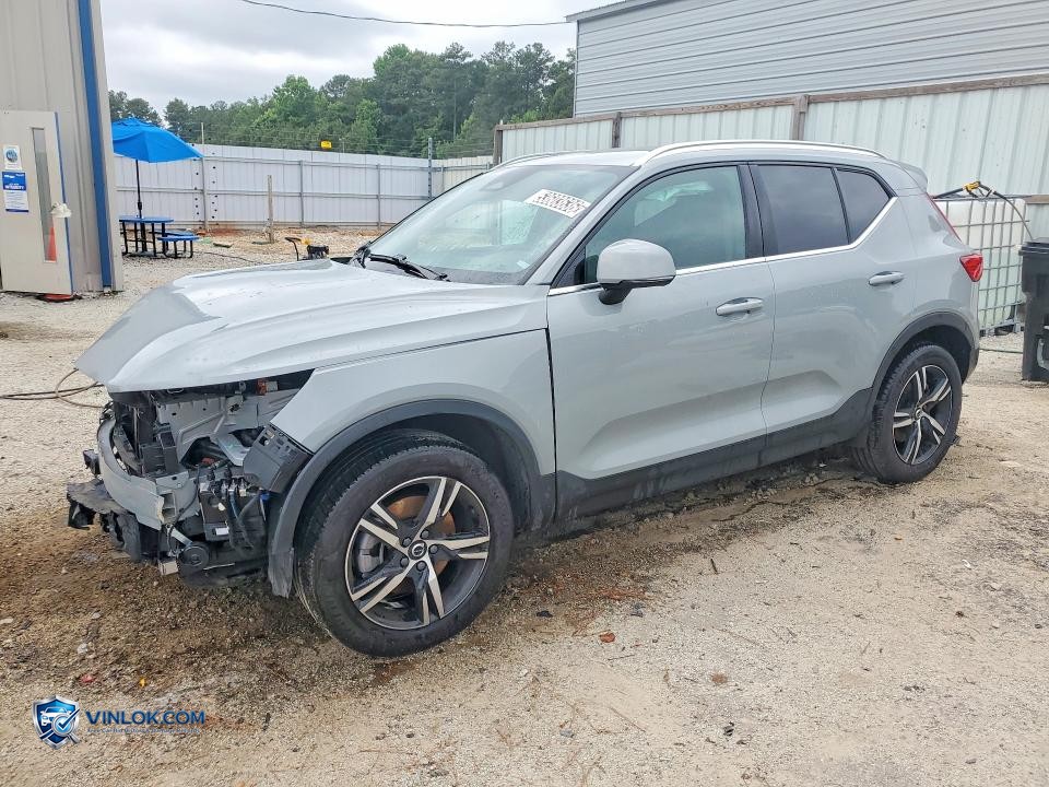 2025 VOLVO XC40 CORE – Lot 53603636 auction photo