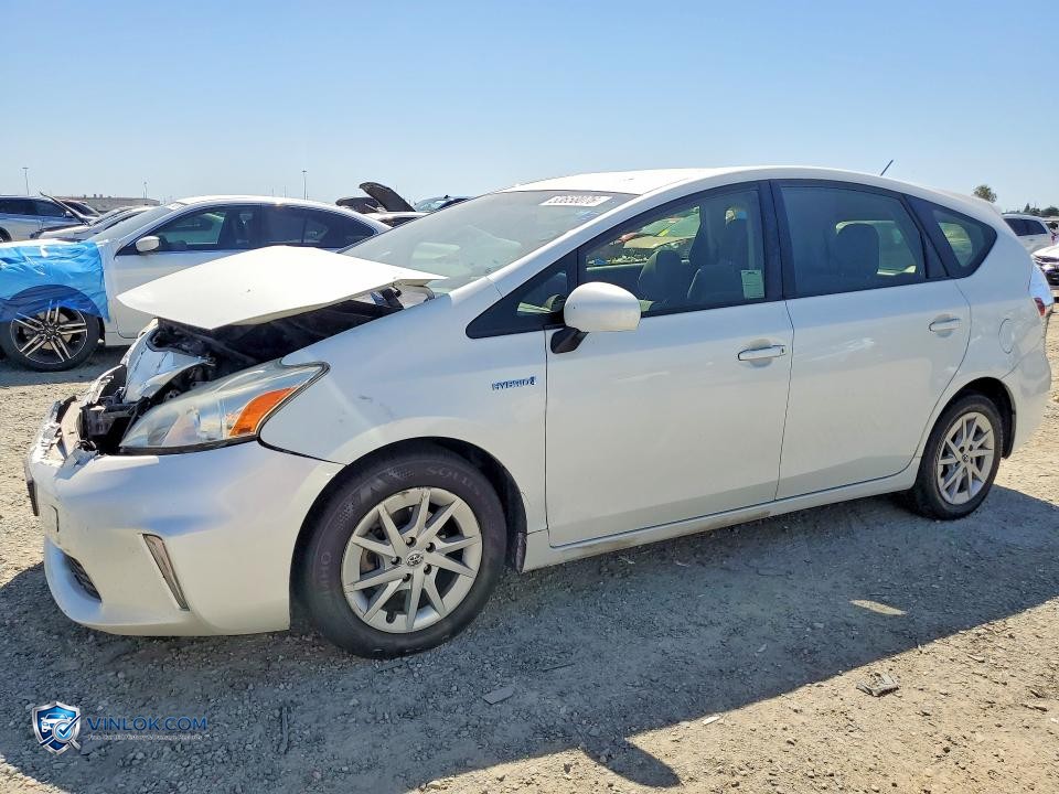 2014 TOYOTA PRIUS V TWO – Lot 53658076 auction photo