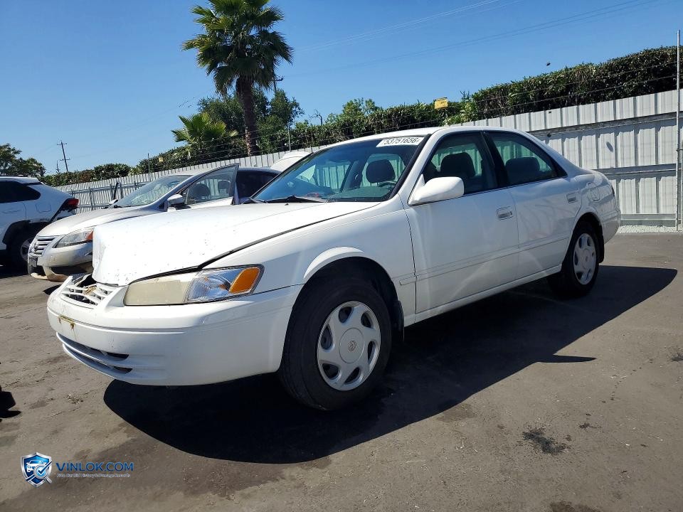 1999 TOYOTA CAMRY LE V6 – Lot 53751656 auction photo