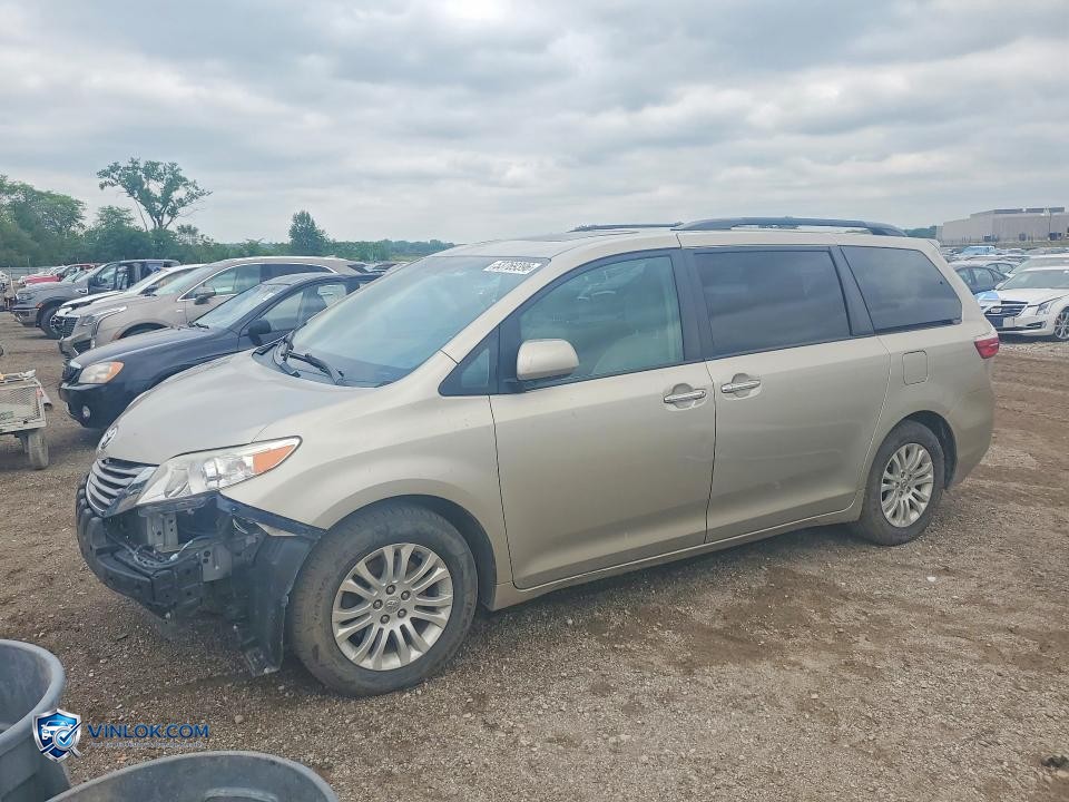 2015 TOYOTA SIENNA XLE PREMIUM 8-PASSENGER – Lot 53769396 auction photo