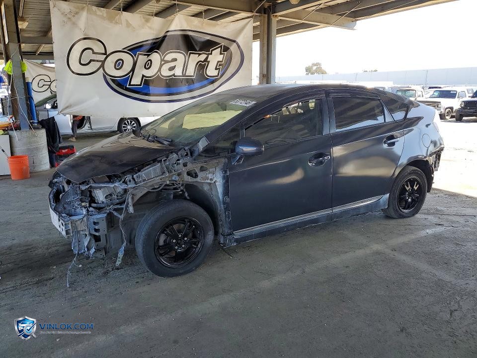 2015 TOYOTA PRIUS TWO – Lot 53772146 auction photo