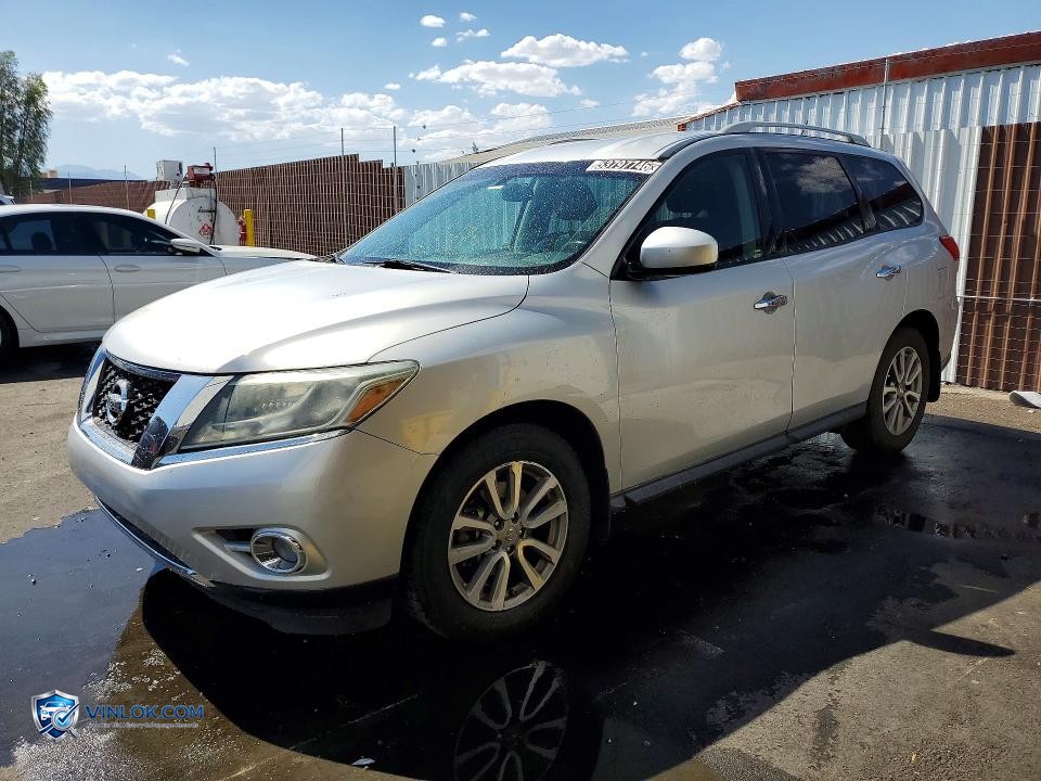 2015 NISSAN PATHFINDER SV – Lot 53797746 auction photo