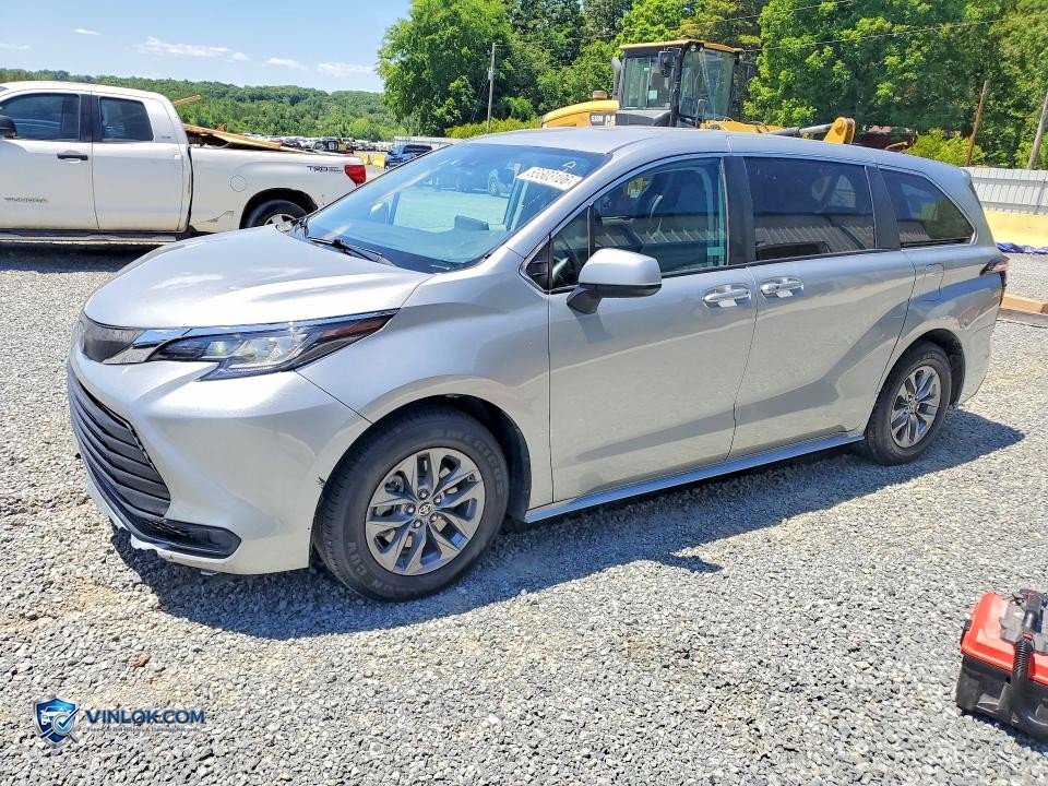 2022 TOYOTA SIENNA LE – Lot 53803106 auction photo