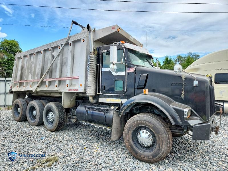 2007 KENWORTH T800 DUMP TRUCK – Lot 53909326 auction photo