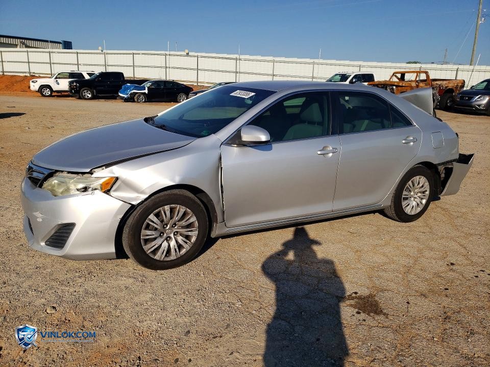 2013 TOYOTA CAMRY LE – Lot 53933086 auction photo