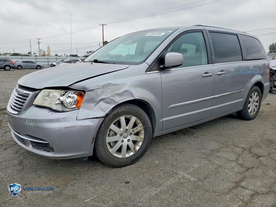 2014 CHRYSLER TOWN & COUNTRY TOURING – Lot 53941586 auction photo