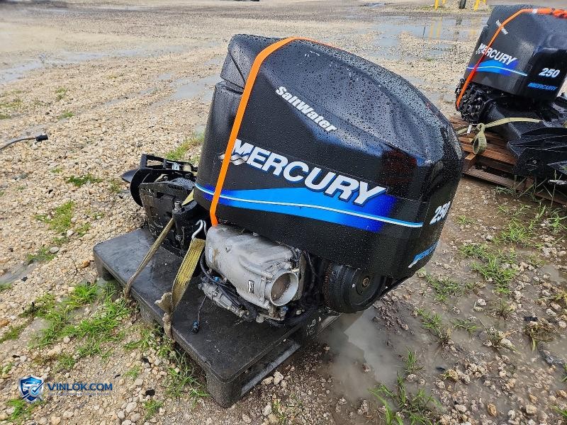 2011 MERCURY BOAT ENGINE – Lot 53972316 auction photo