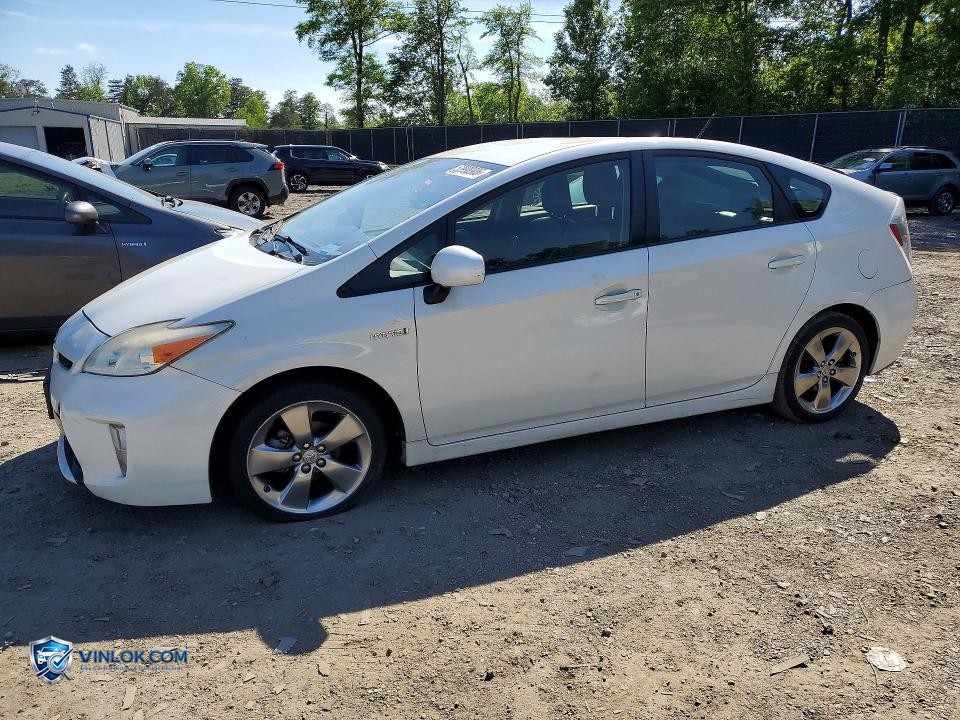 2013 TOYOTA PRIUS PERSONA SERIES SE – Lot 53998906 auction photo