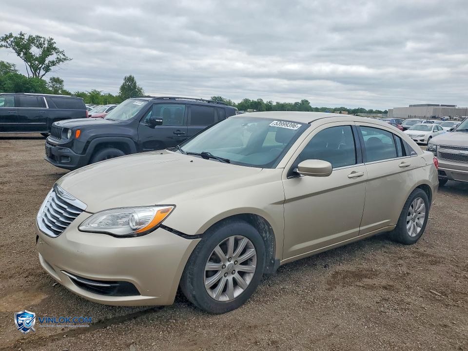 2013 CHRYSLER 200 TOURING – Lot 53999396 auction photo