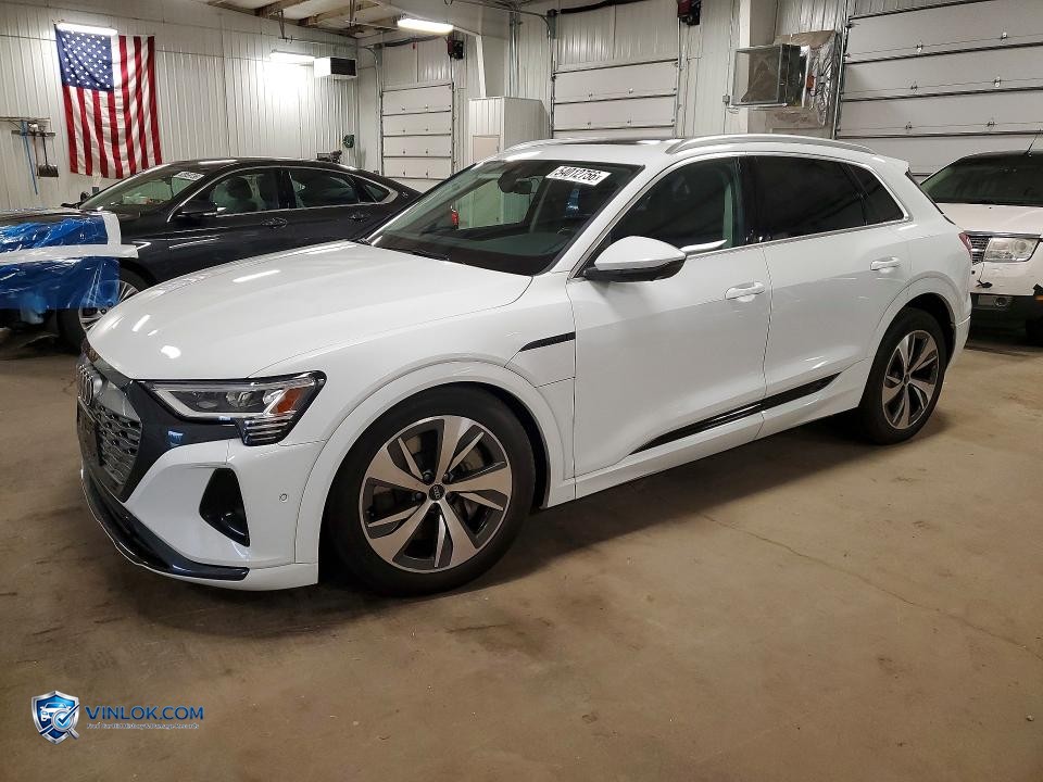 2024 AUDI Q8 E-TRON PREMIUM PLUS – Lot 54012756 auction photo