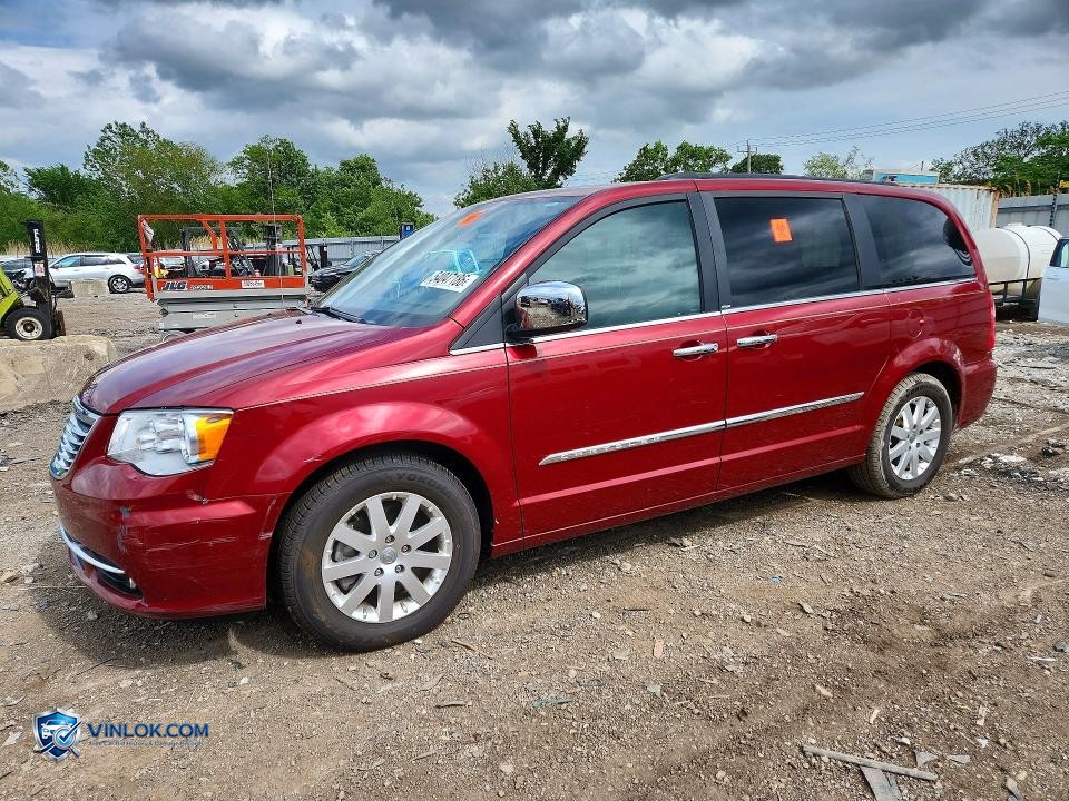 2012 CHRYSLER TOWN & COUNTRY TOURING L – Lot 54047186 auction photo