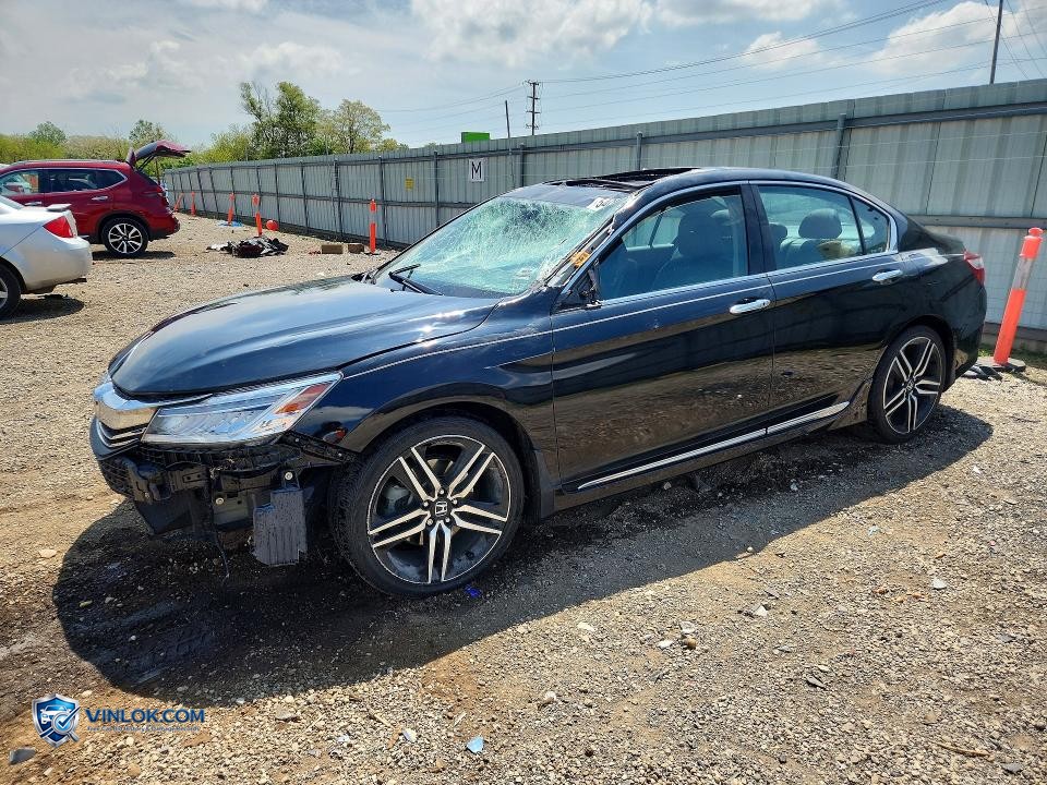 2017 HONDA ACCORD TOURING – Lot 54084016 auction photo
