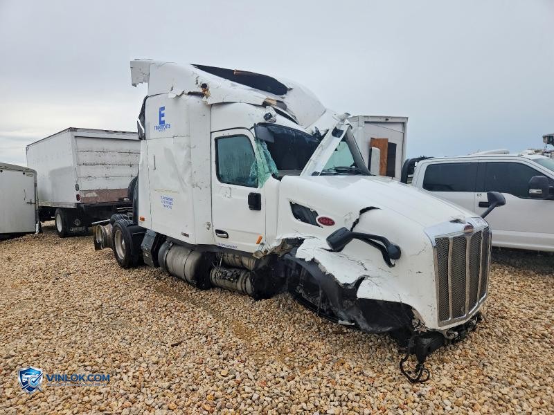 2017 PETERBILT 579 – Lot 54097736 auction photo