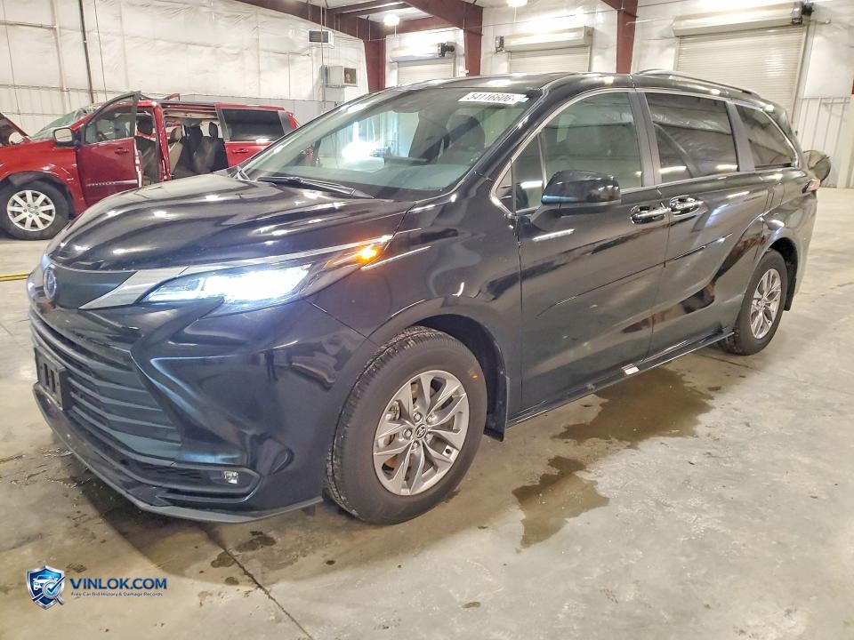 2025 TOYOTA SIENNA XLE 7-PASSENGER – Lot 54116606 auction photo