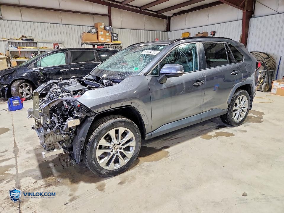 2021 TOYOTA RAV4 XLE PREMIUM – Lot 54134716 auction photo