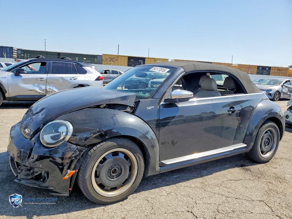 2013 VOLKSWAGEN BEETLE – Lot 54177816 auction photo