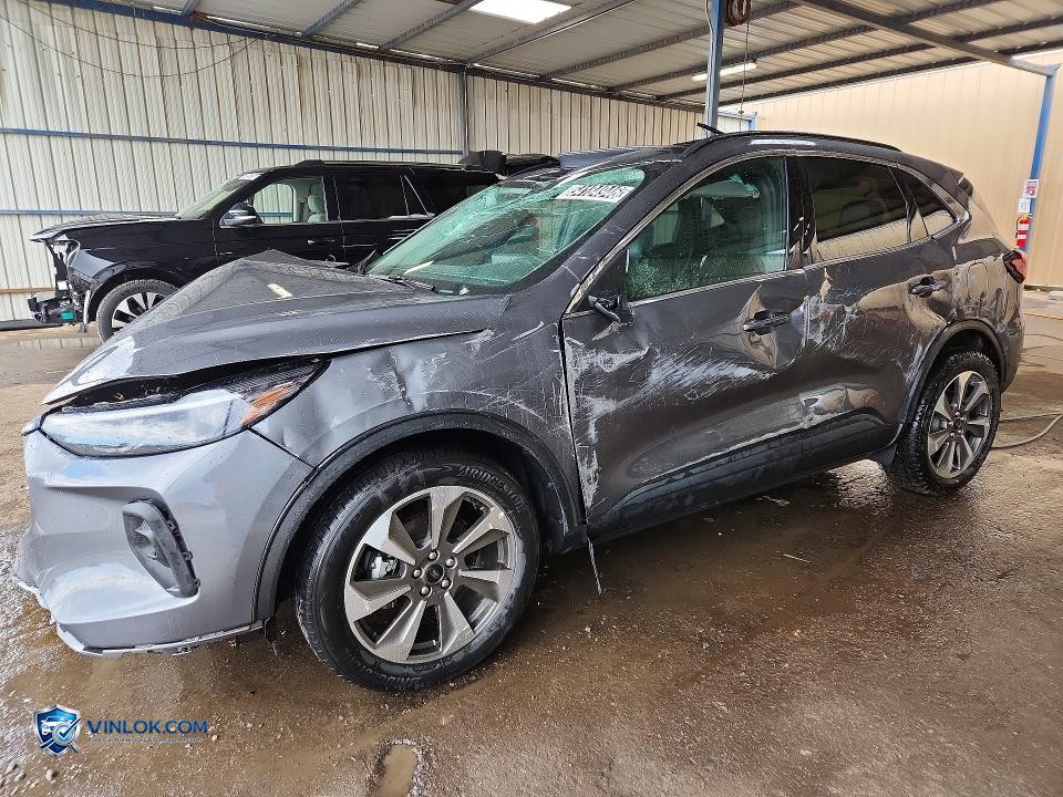 2025 FORD ESCAPE PLATINUM – Lot 54184946 auction photo