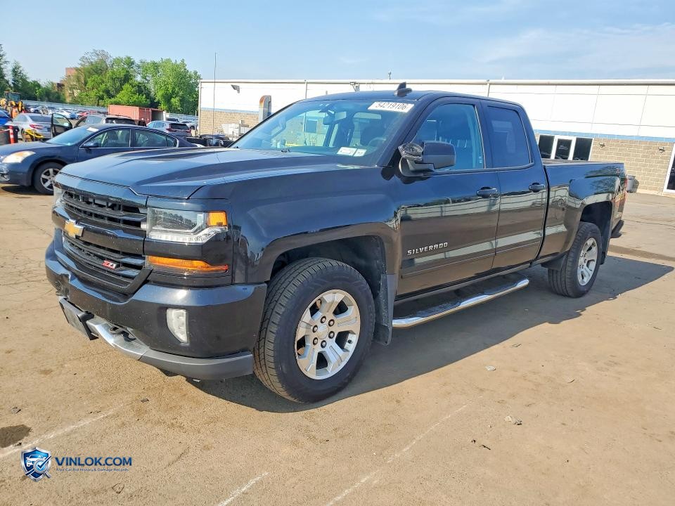 2017 CHEVROLET SILVERADO K1500 LT – Lot 54219106 auction photo