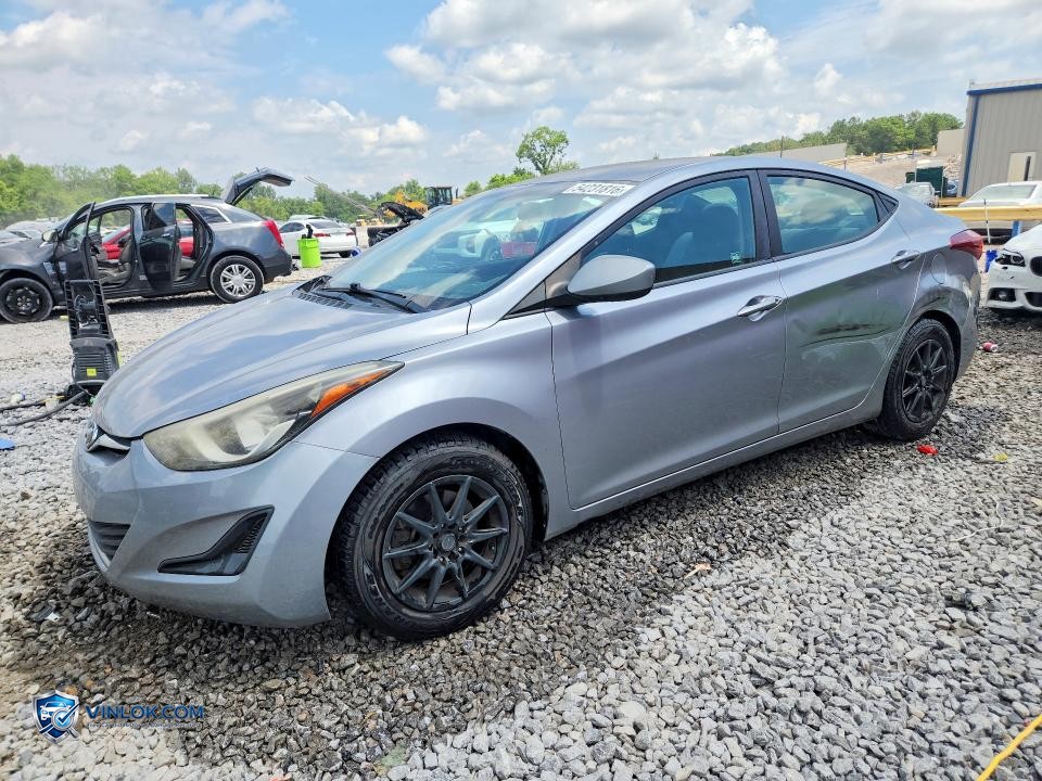 2015 HYUNDAI ELANTRA SE – Lot 54231816 auction photo