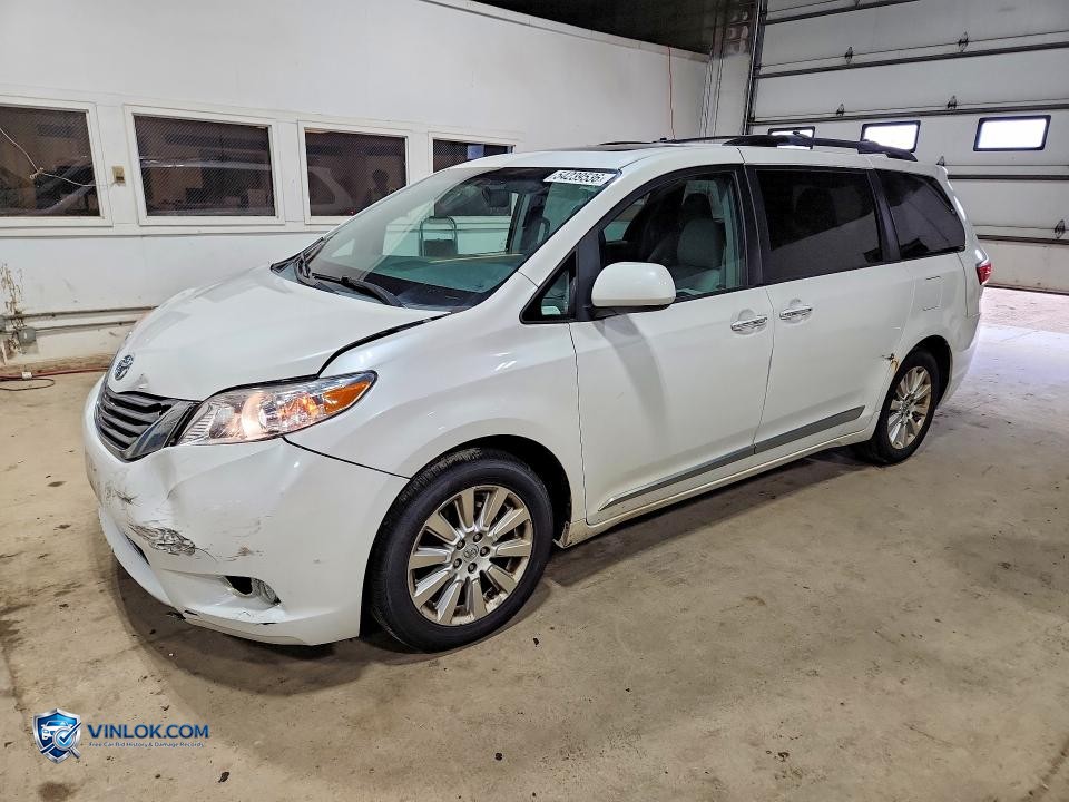 2015 TOYOTA SIENNA XLE 7-PASSENGER – Lot 54239536 auction photo