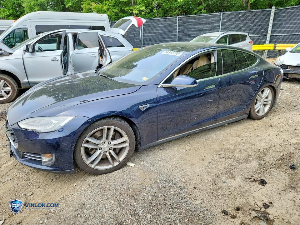 2015 TESLA MODEL S 85D – Lot 54342186 auction photo